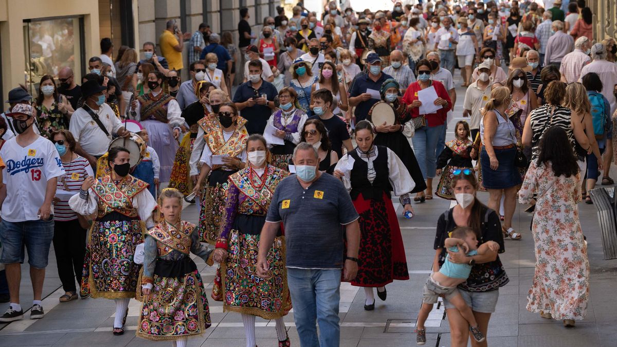 Protesta contra la granja de porcino de Carbajales de Alba