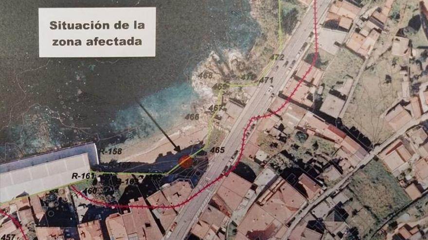 Costas afirma que el muro de la playa de Petís está fuera del dominio público e insta al Concello de Bueu que ordene a los dueños su reparación ante el riesgo de derrumbe