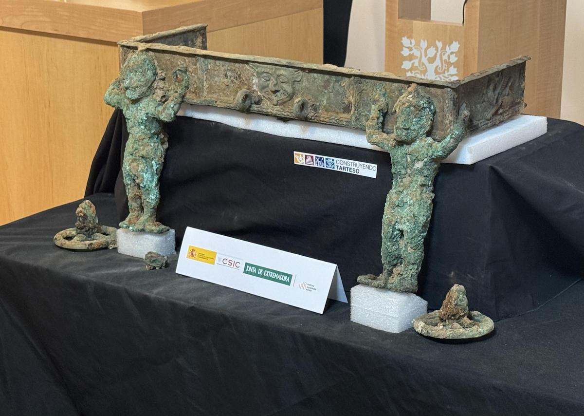 El hallazgo único del Turuñuelo: el carro de bronce de hace 2.500 años