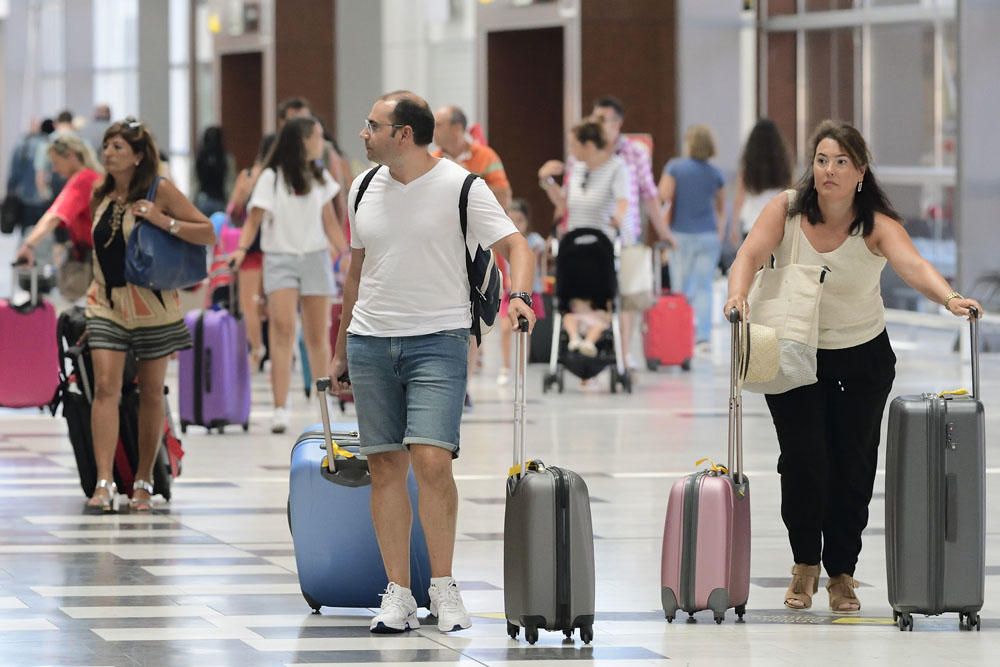 Llegadas y salidas de vacaciones en Gran Canaria