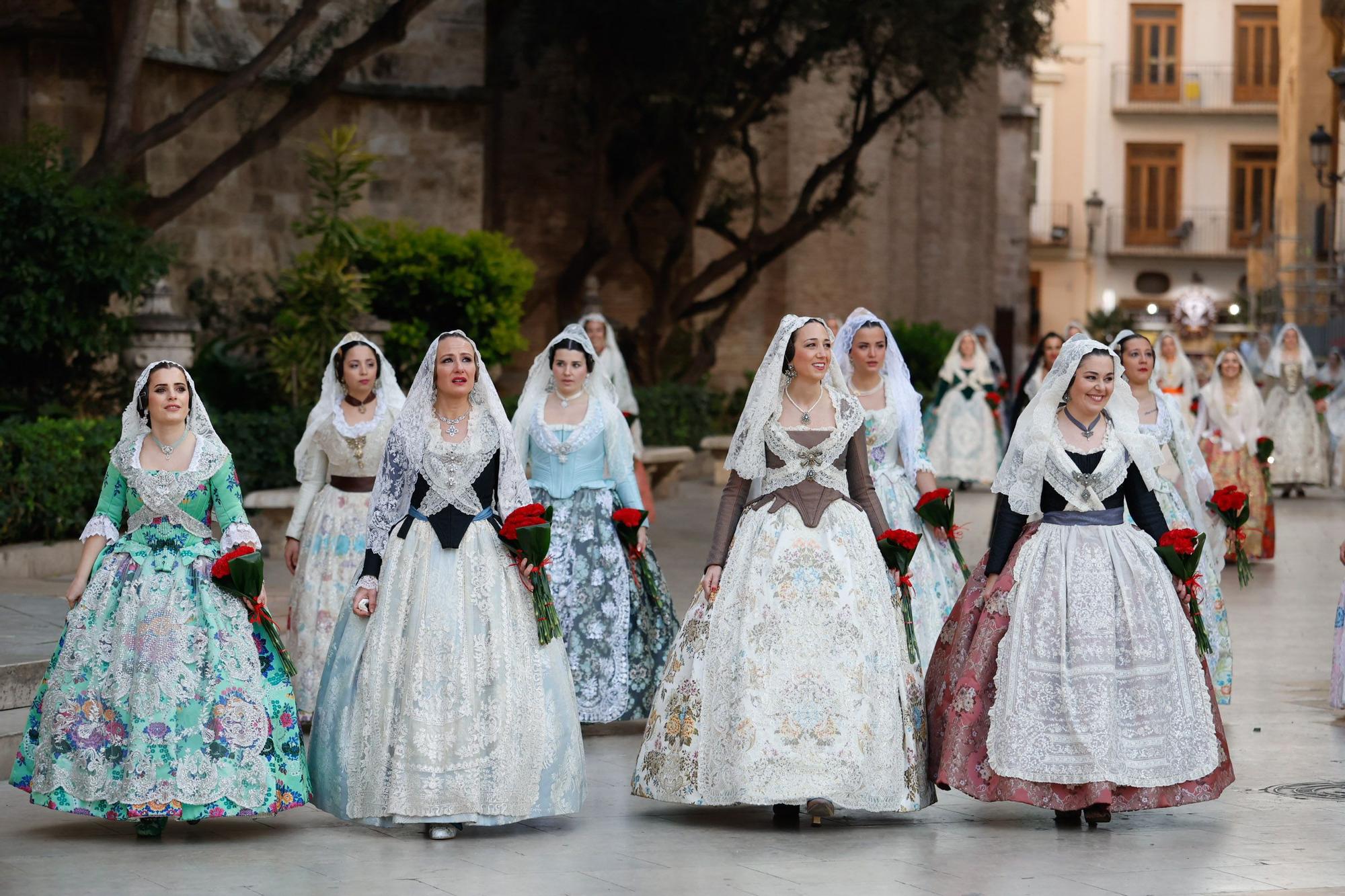 Búscate en el primer día de la Ofrenda en la calle San Vicente entre las 18:00 y las 19:00