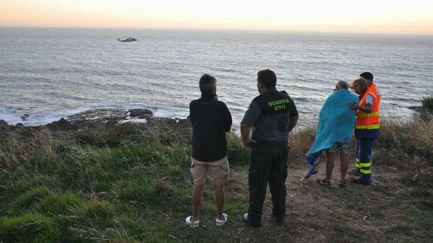 Buscan a un vigués de 62 años desaparecido en la costa de A Guarda