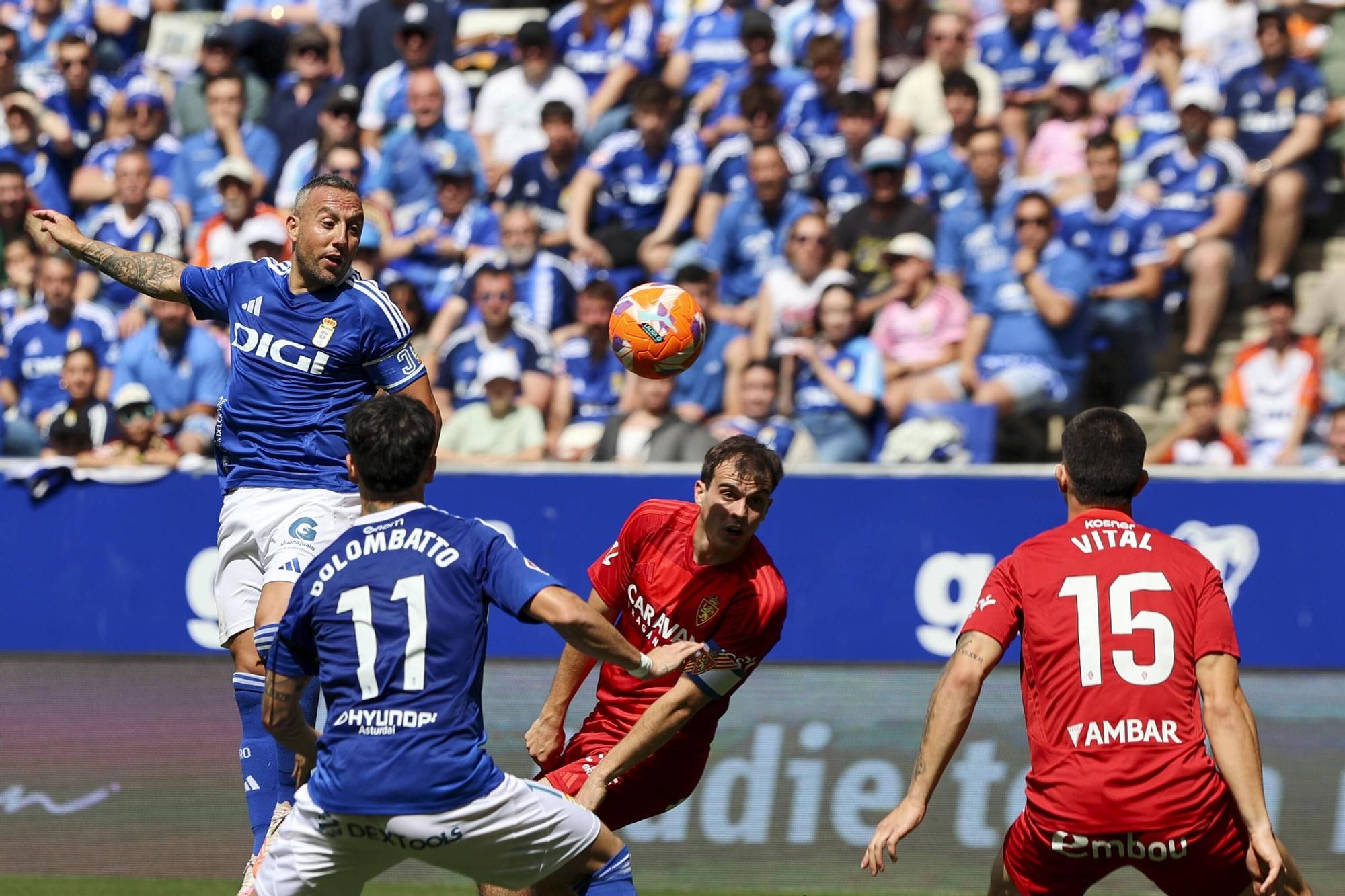 EN IMÁGENES: Ambientazo en la valiosa victoria del Oviedo contra el Zaragoza