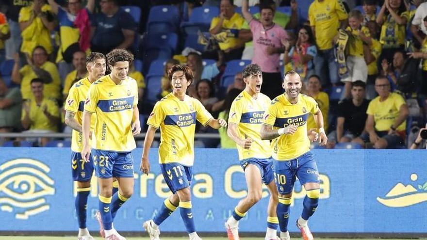 El renacido Sandro es el héroe de la UD Las Palmas del vértigo y los 'platanitos'