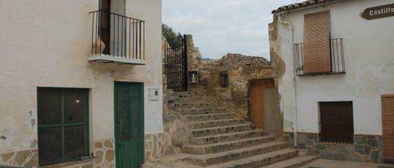 Orpesa derribará una casa en la calle Horno para dar más visibilidad al castillo