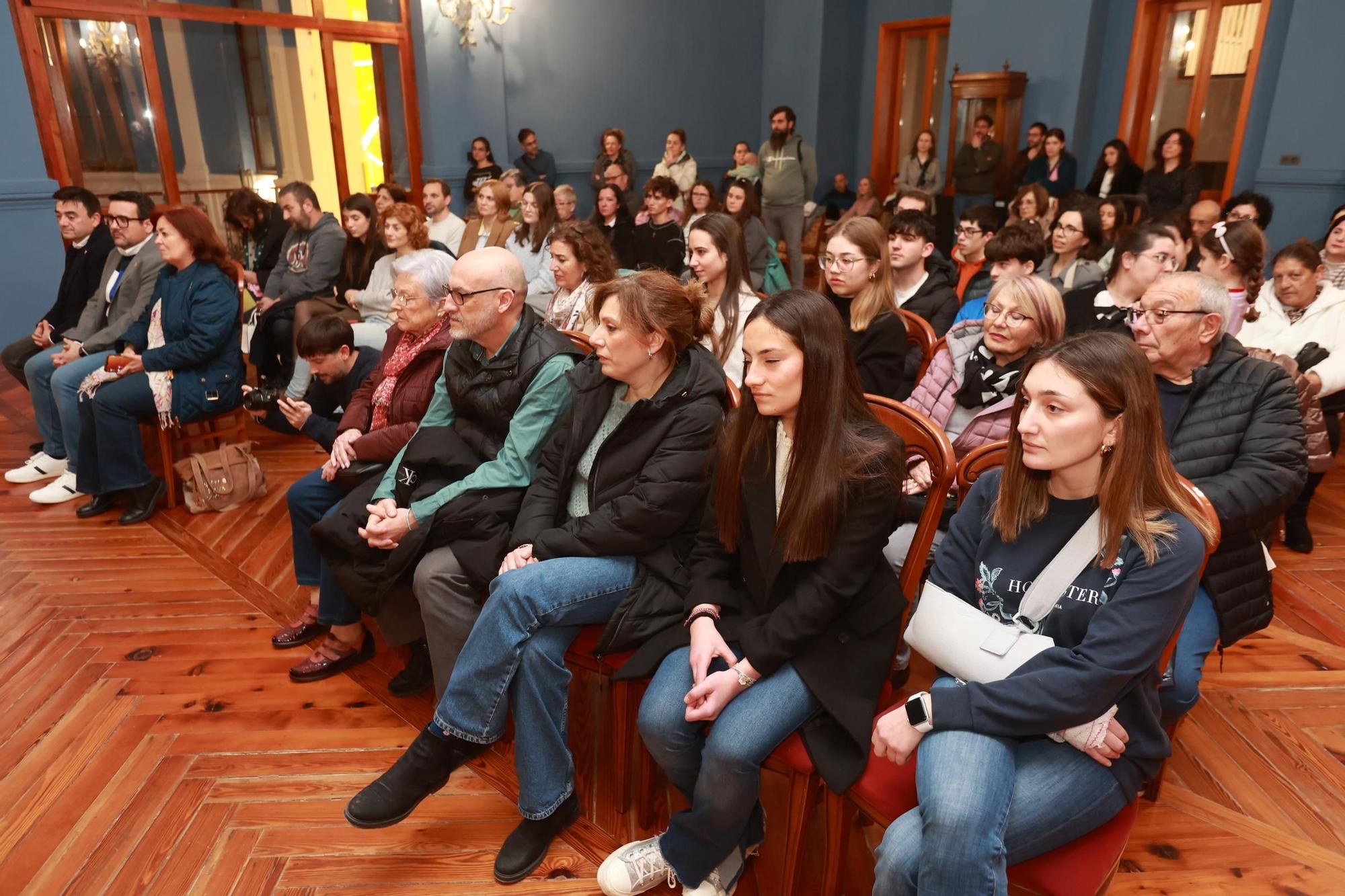 Las imágenes de la entrega en Vila-real de los premios a los relatos juveniles de Castelló Negre