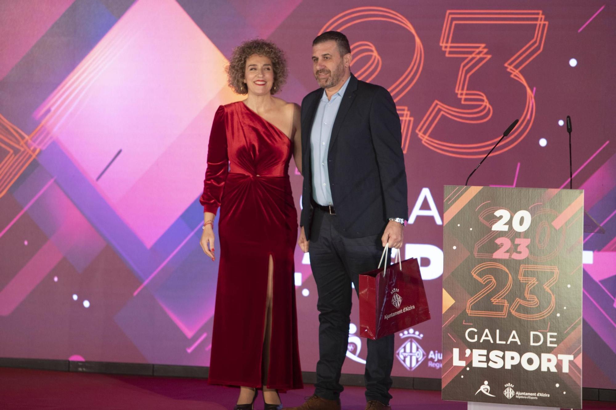 Alzira premia a los mejores deportistas del año