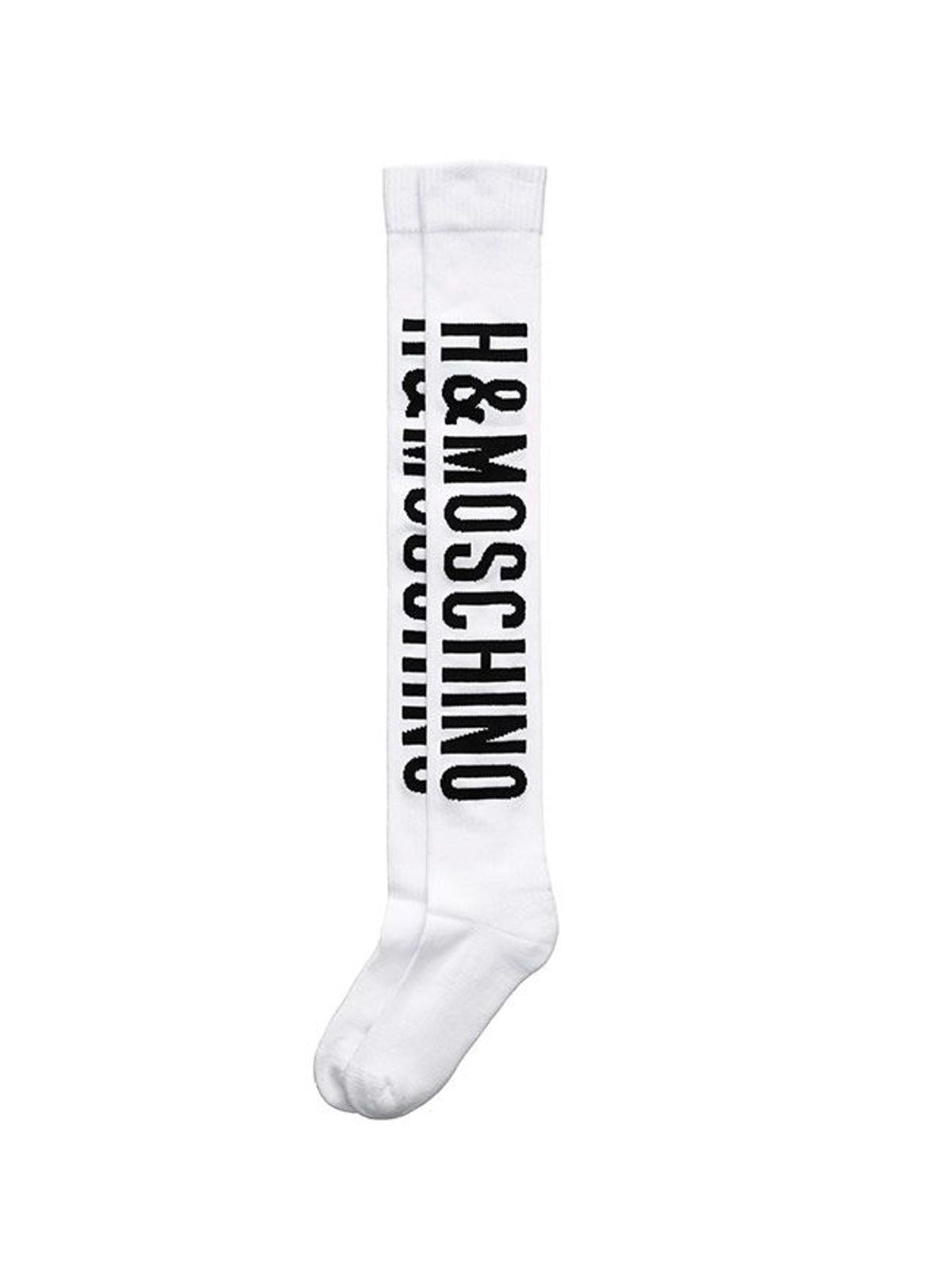 Todas las imágenes de la colección de Moschino x H&amp;M: calcetines