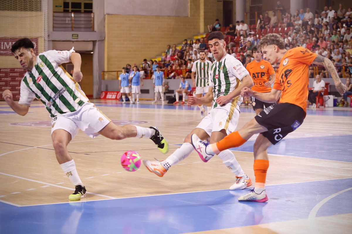 El encuentro Córdoba Futsal - Ribera Navarra en imágenes