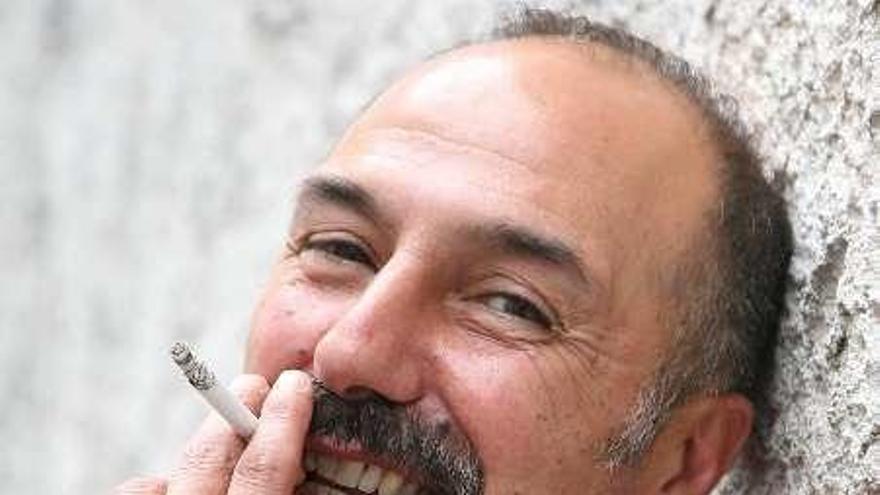 El periodista Antón Lopo gana la VI edición del premio de poesía Manuel Lueiro Rey