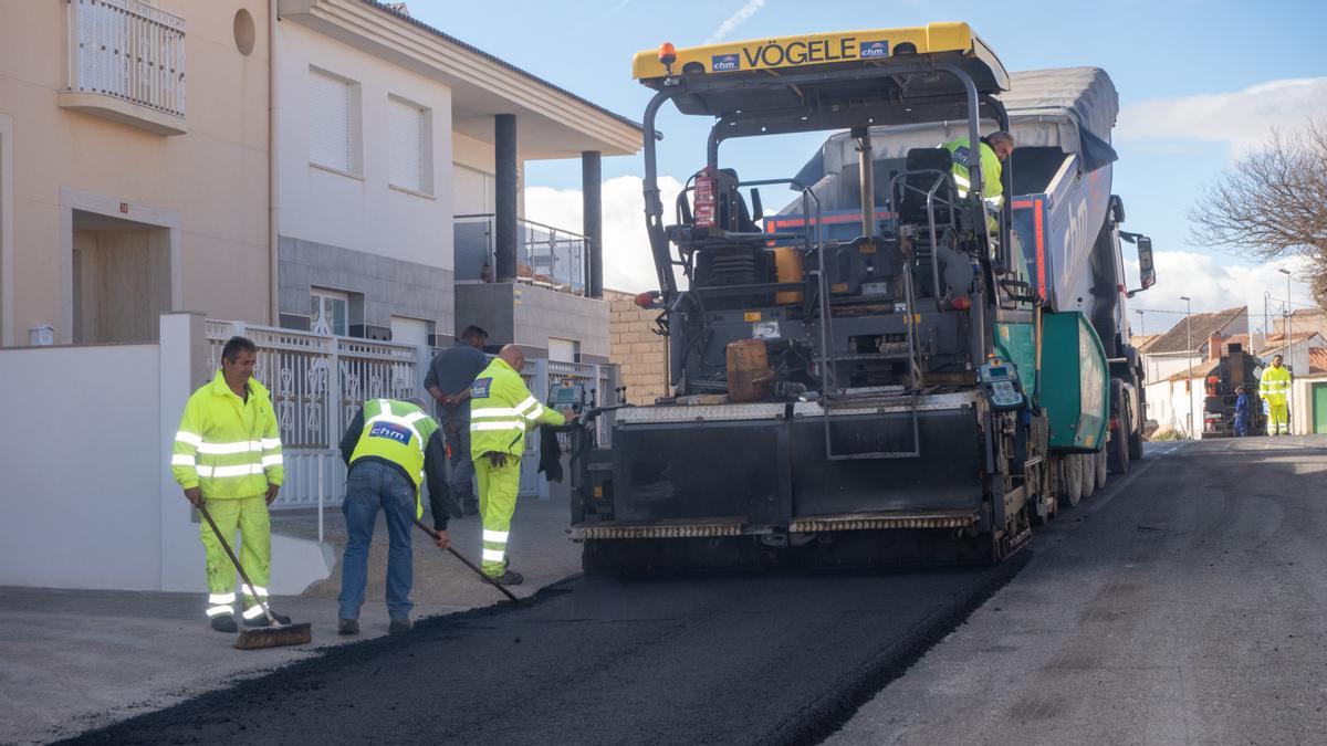 Las obras han comenzado en la carretera que discurre por Navares