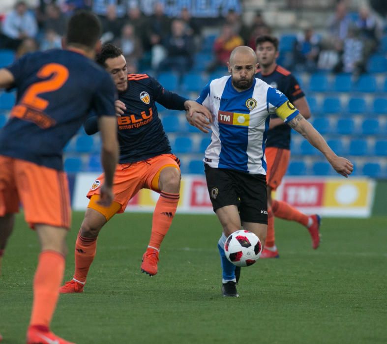 El Hércules remonta al Mestalla con goles de Pablo Íñiguez y Carlos Martínez