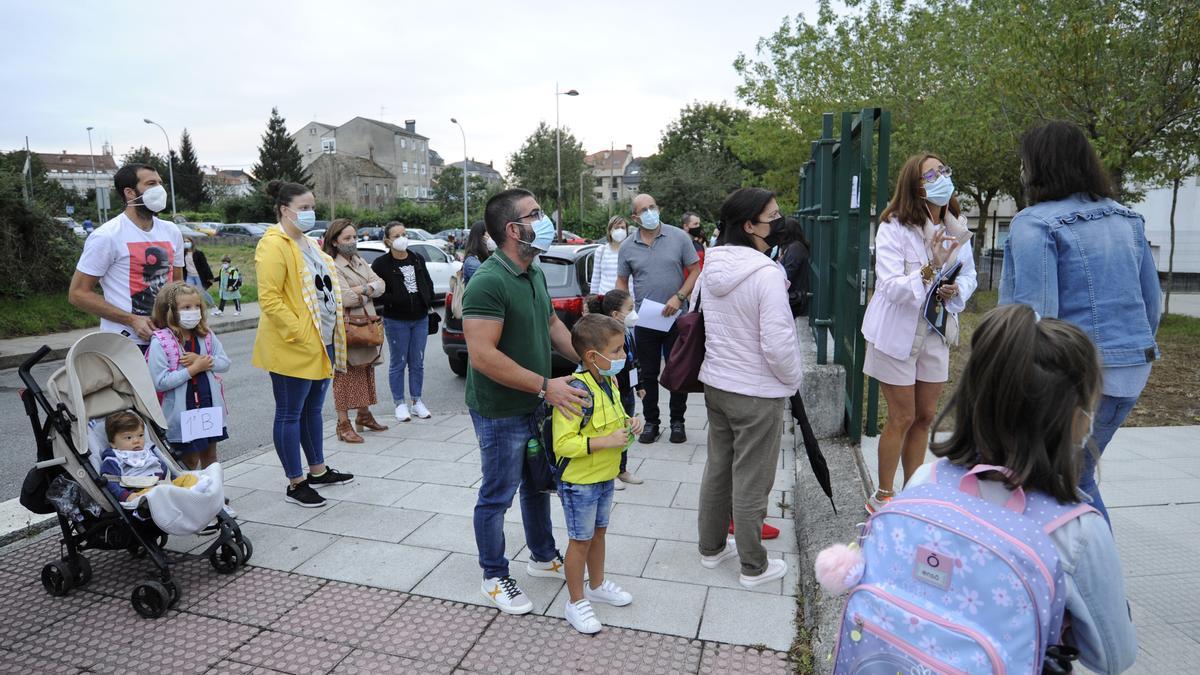 vuelta al cole ceip xesus golmar bernabe javier lalin5.jpg