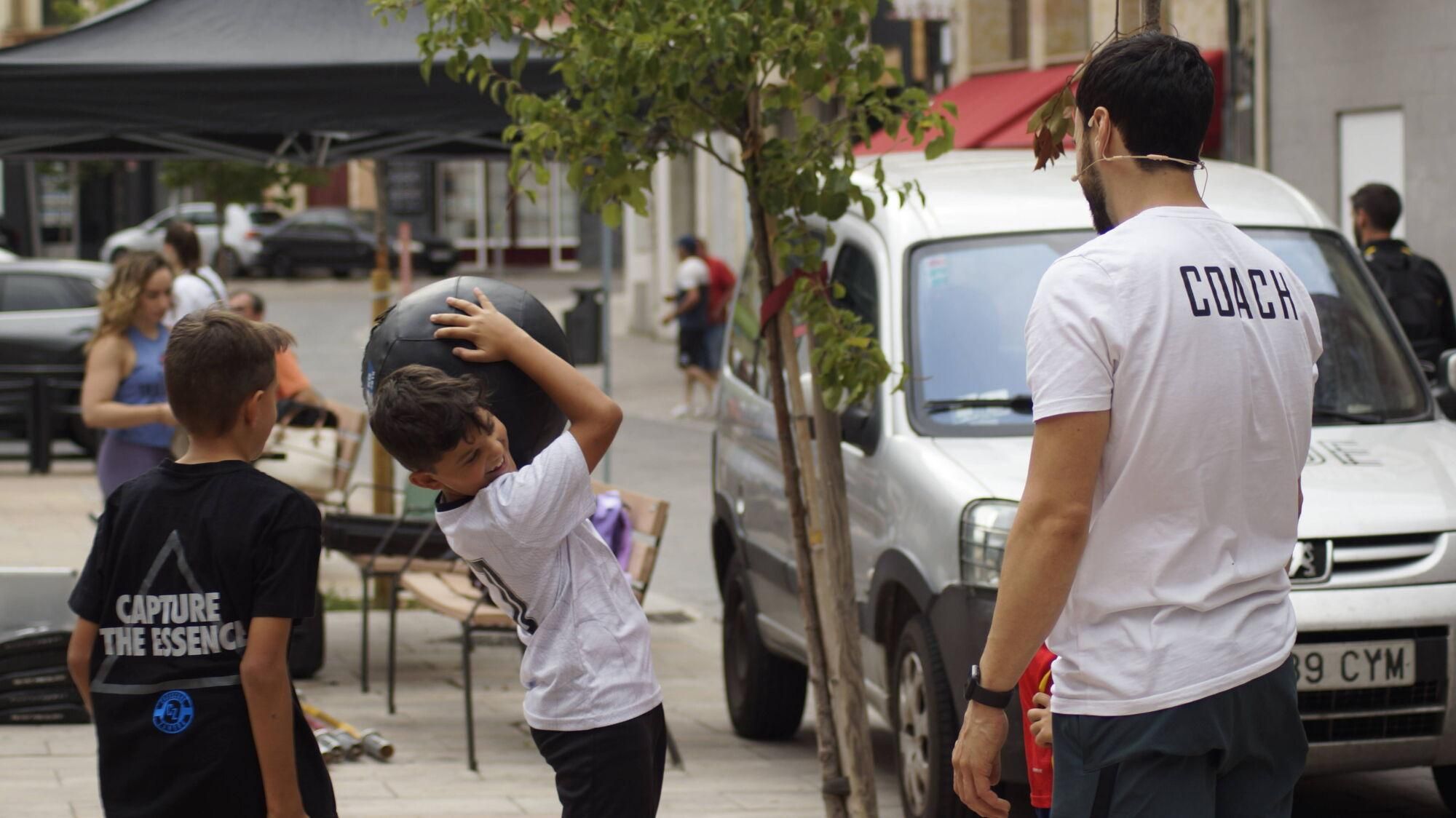 Exhibición de halterofilia y CrossFit en Plaza de la Puebla, Zamora.