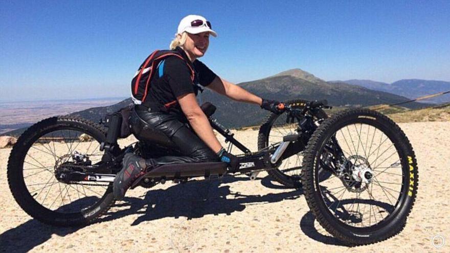 Roban a una atleta paralímpica una bicicleta para descapacitados en pleno Orgullo Gay