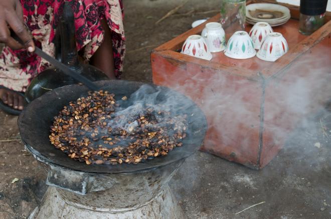 Ceremonia de tostado de café, Etiopía.