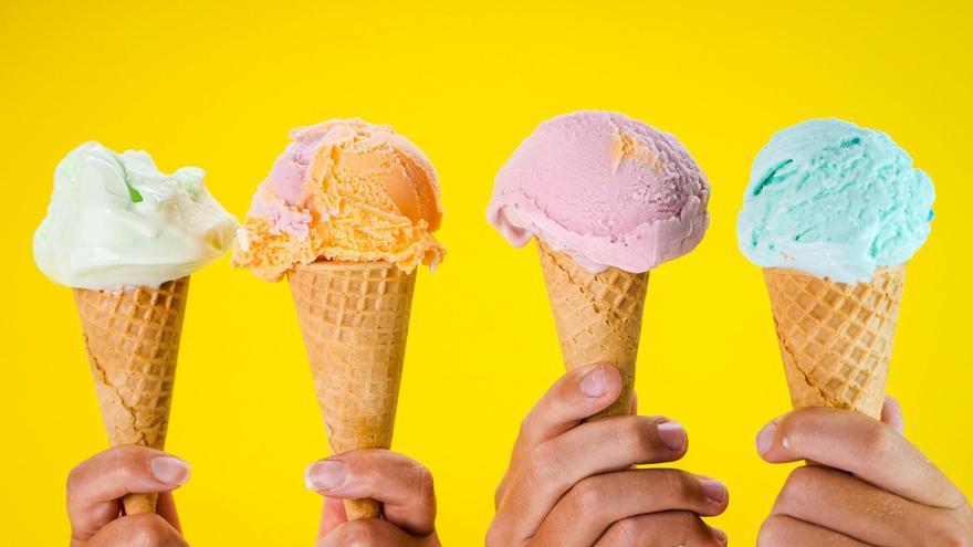 Cinco helados caseros saludables: de chocolate, de limón, de mango...