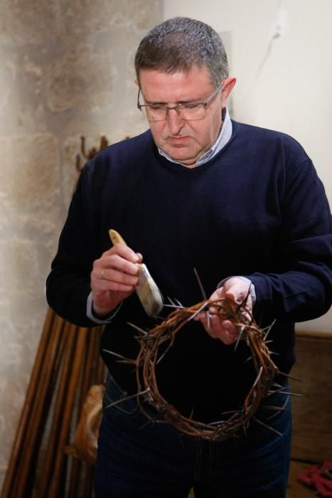 Los preparativos del Cristo del Amparo