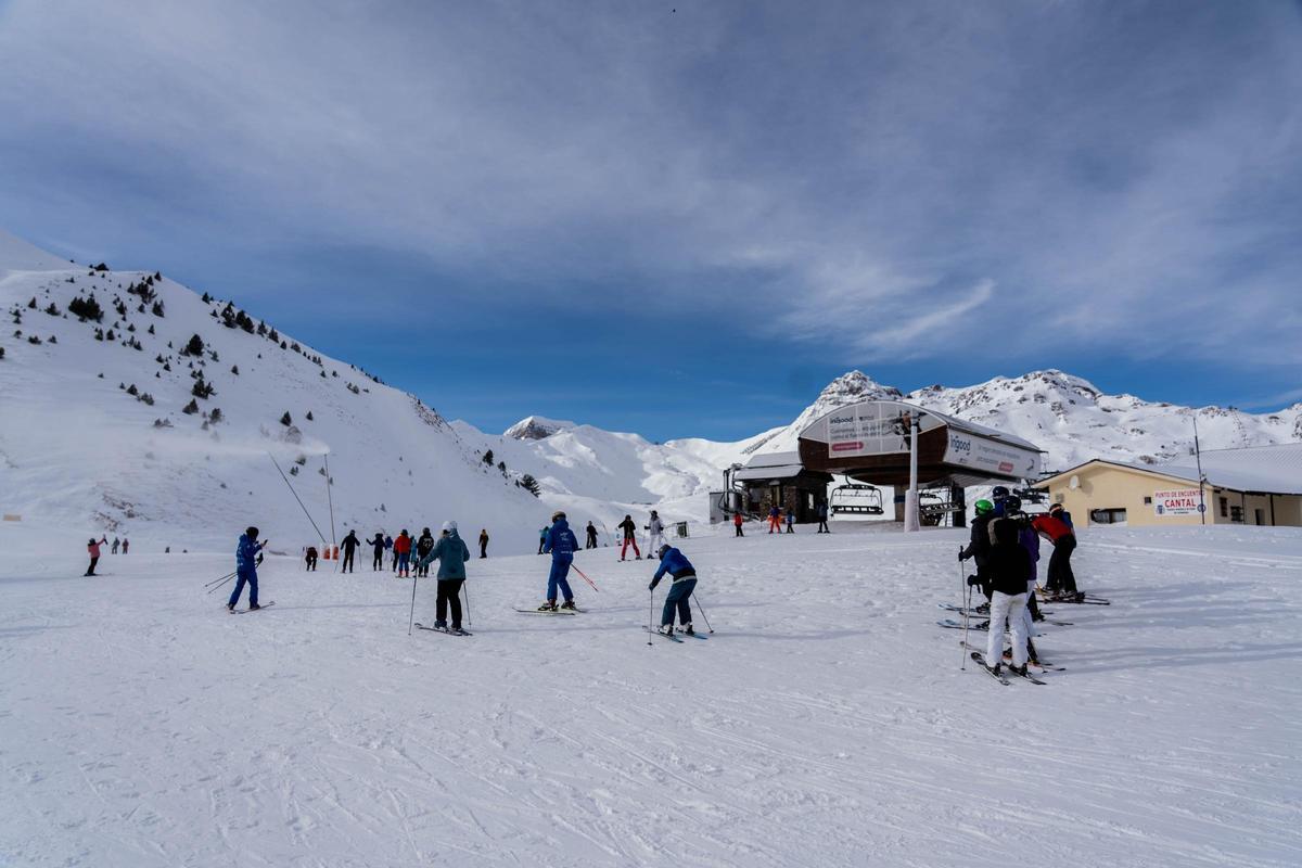 Formigal-Panticosa ante su segundo mejor registro histórico en el periodo navideño, solo por detrás de la temporada 2021-2022