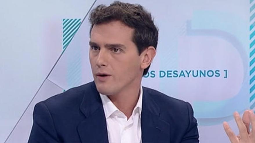 Rivera censura en TVE al ente público: &quot;Es Tele Sánchez&quot;