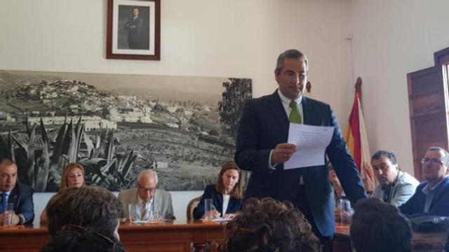 Jaime Hernández Rodríguez asume la Alcaldía de Firgas