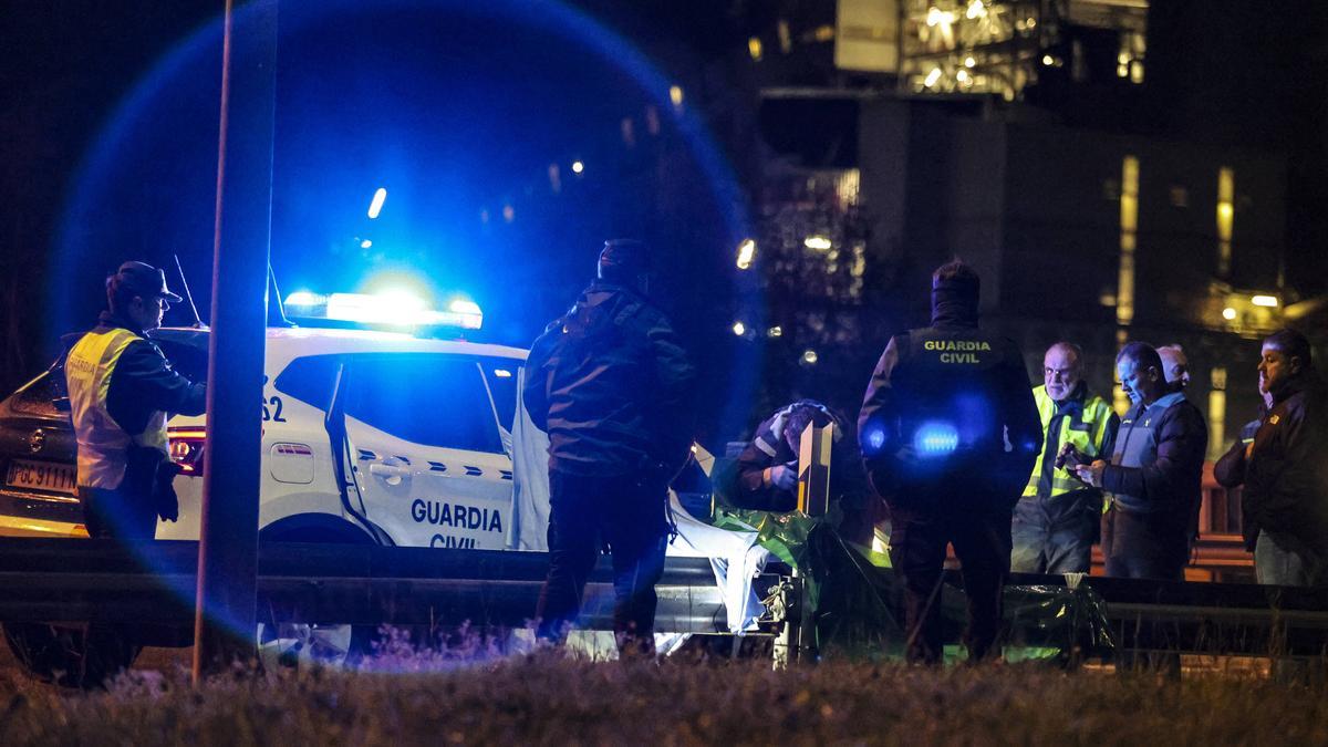 VÍDEO: Un hombre decapita a su padre en Asturias y lanza la cabeza contra los coches en una glorieta