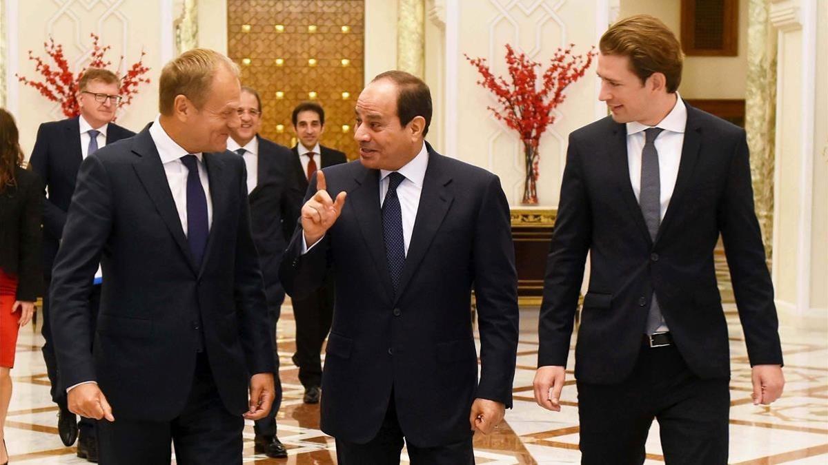 al sisi recibe en el cairo a tusk y kurz