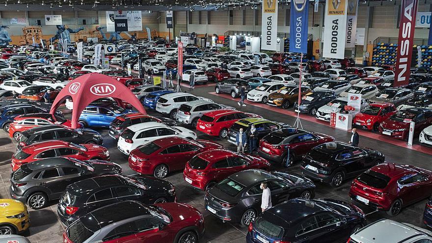 Expourense expone 350 vehículos de ocasión a la venta. | // BRAIS LORENZO