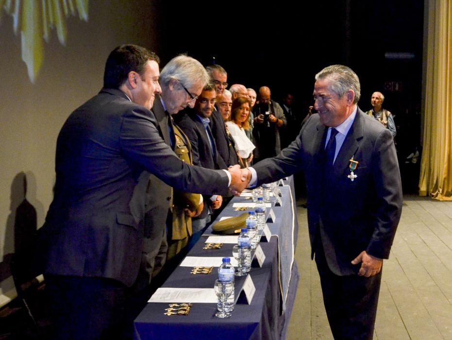 El acto institucional, en el Teatro Colón, ha sido presidido por el Delegado del Gobierno en Galicia.