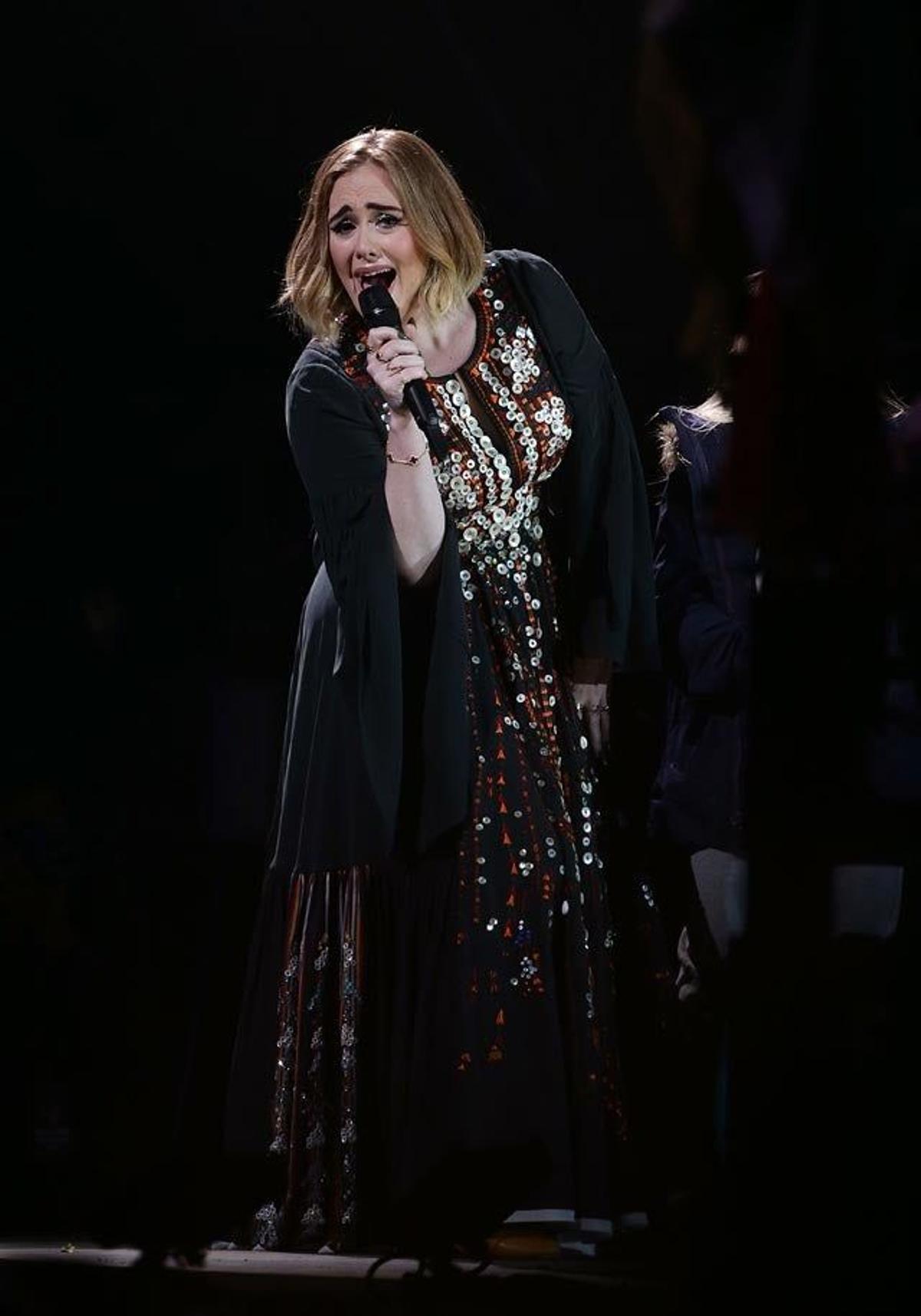 Adele, durante su concierto en el Festival de Glastonbury