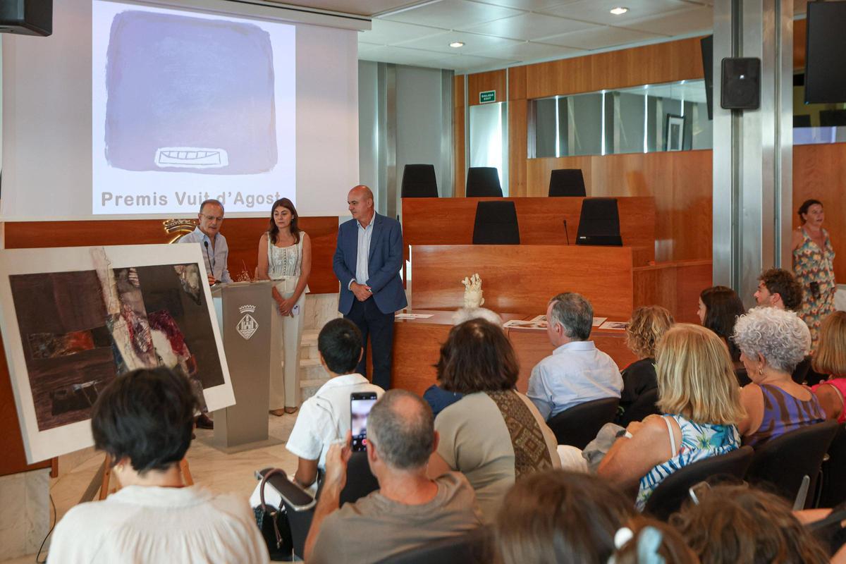 Descubre las imágenes de la entrega de los premios Vuit d'agost 2025