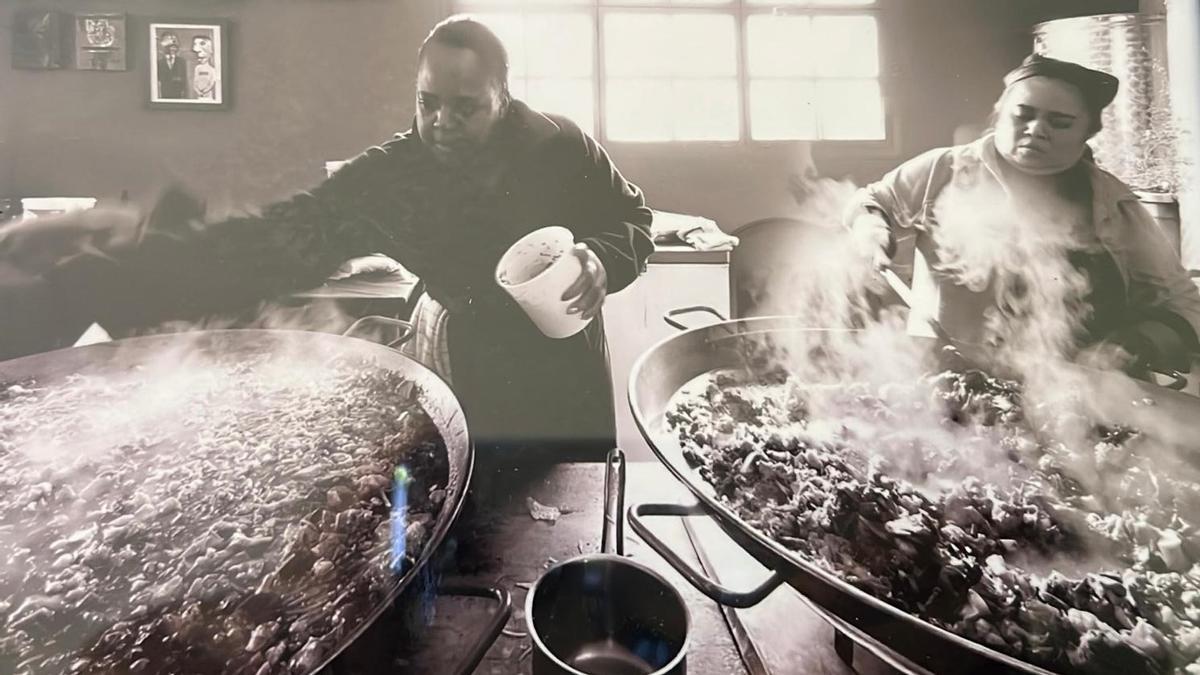 La colombiana Maricruz Orejuela, en la cocina del restaurante Corpus (Berga).
