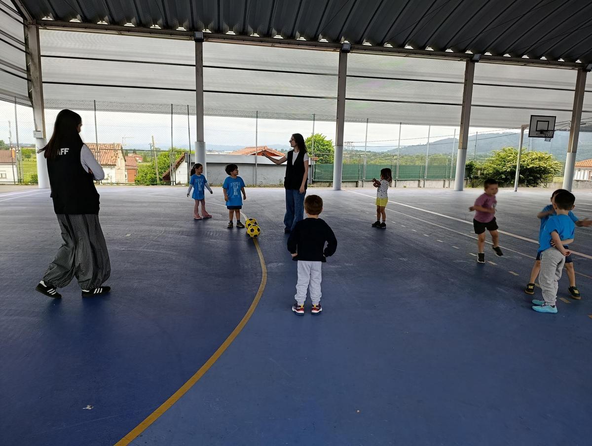 Pequeños atletas olímpicos compiten en Llanera