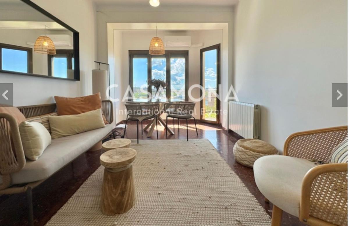 Imagen del salón de la vivienda cuando se alquiló, en septiembre.