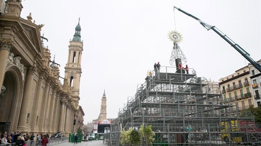 La Virgen en las alturas