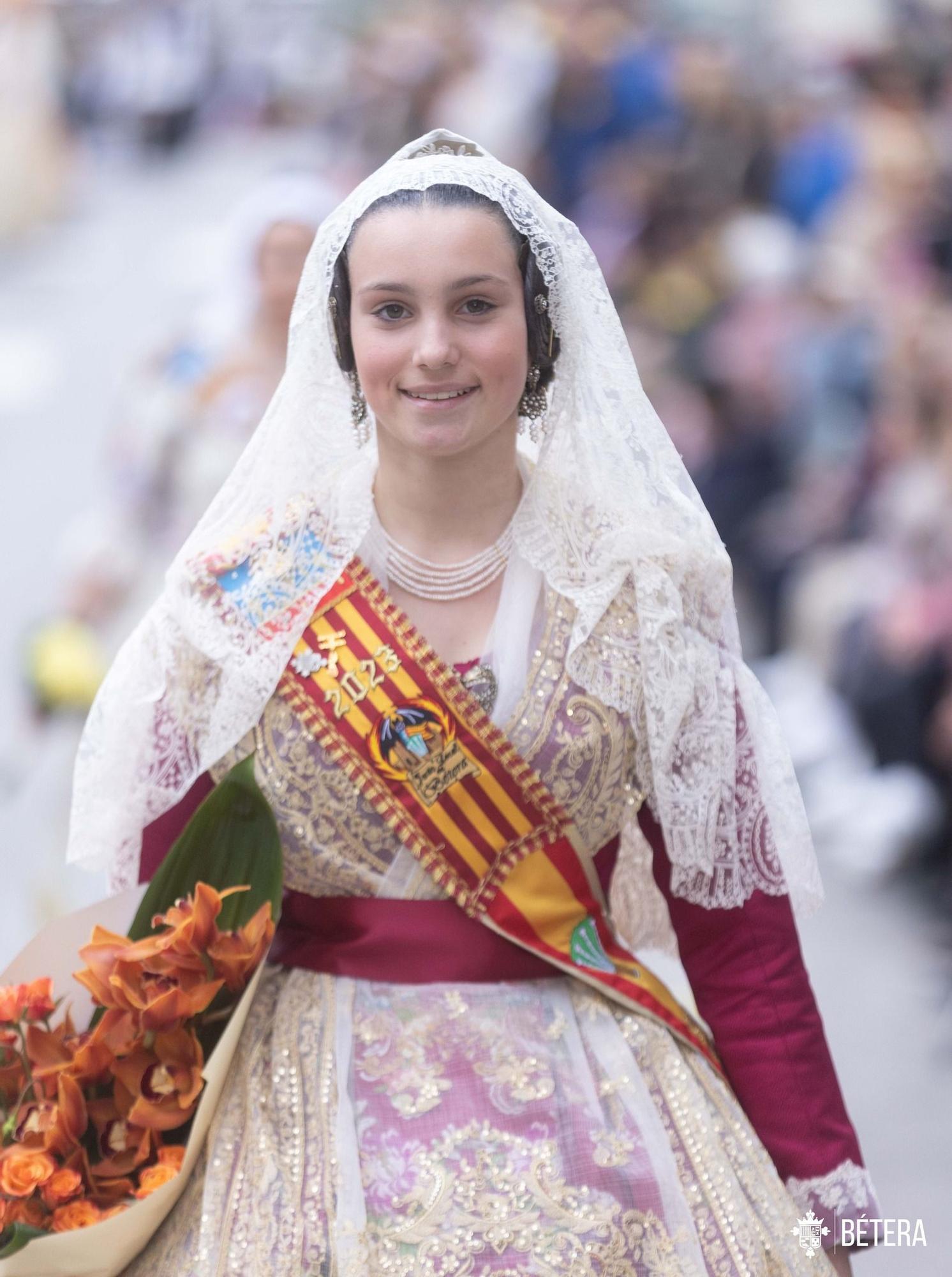 Bétera celebra la Ofrenda a la Mare de Déu de las Fallas de 2023