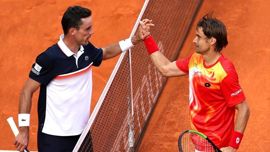 Bautista retrasa la despedida de Ferrer con su derrota en Madrid