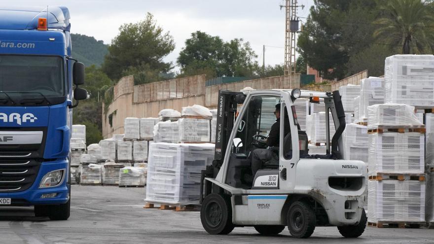 Castellón recupera afiliados con el paro en aumento en industria y servicios