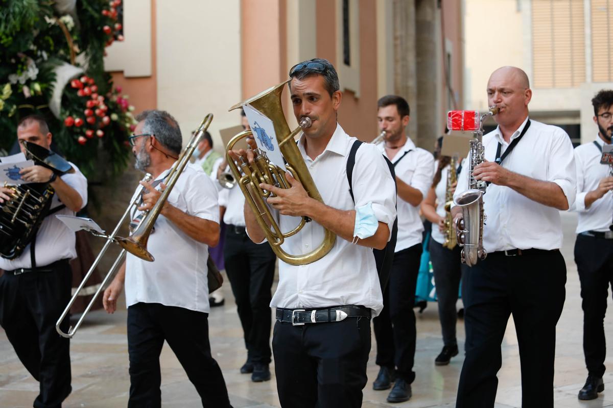 Búscate en el primer día de Ofrenda por las calles del Mar y Avellanas entre las 20:00 y 21:00 horas