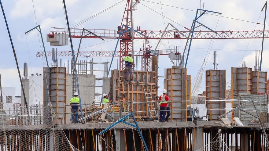 La Junta de Andalucía no logra el plan de construcción de 1.000 pisos para alquiler