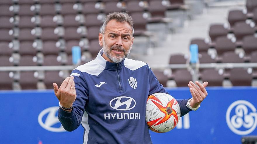 Quién es David Sierra, nuevo entrenador del Atlético Baleares