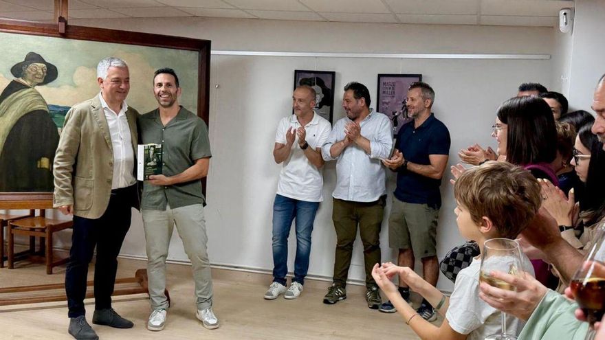 El Recreo Cultural inaugura su Sala Castelao | FIRMAFOTO