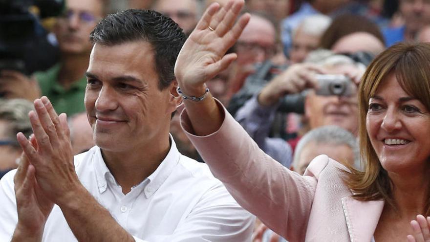 Pedro Sánchez junto a Idoia Mendia en Bilbao.