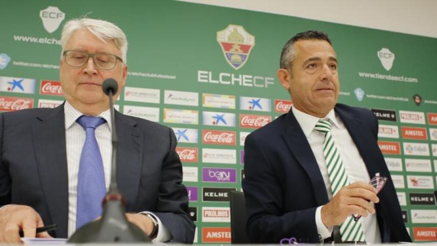 El presidente del Elche, Diego García, y el secretario general del club, Juan Pascual