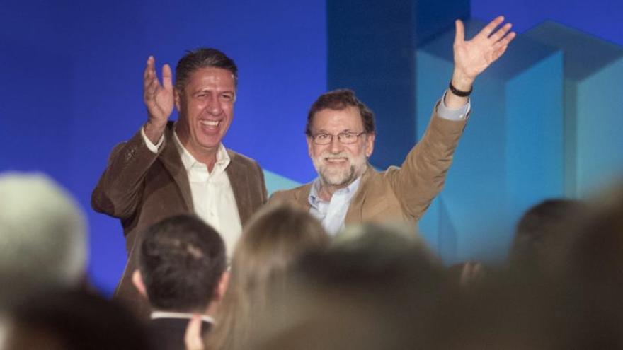 El president del govern espanyol i el candidat popular a Catalunya, ahir a Barcelona.