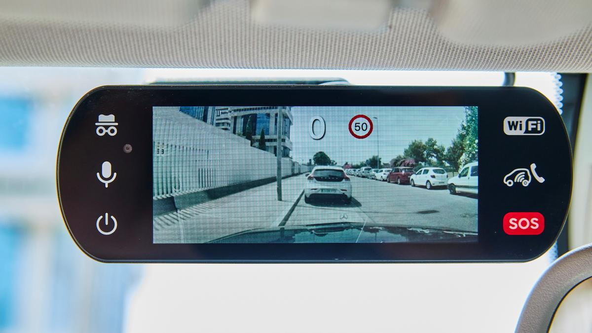 Usar tu móvil en el coche para grabar accidentes