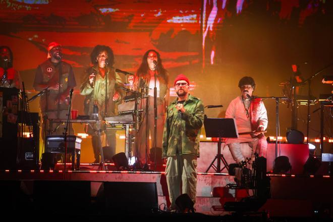 Gorillaz celebran a los perdidos con una fiesta multicolor y multicultural en el Primavera Sound