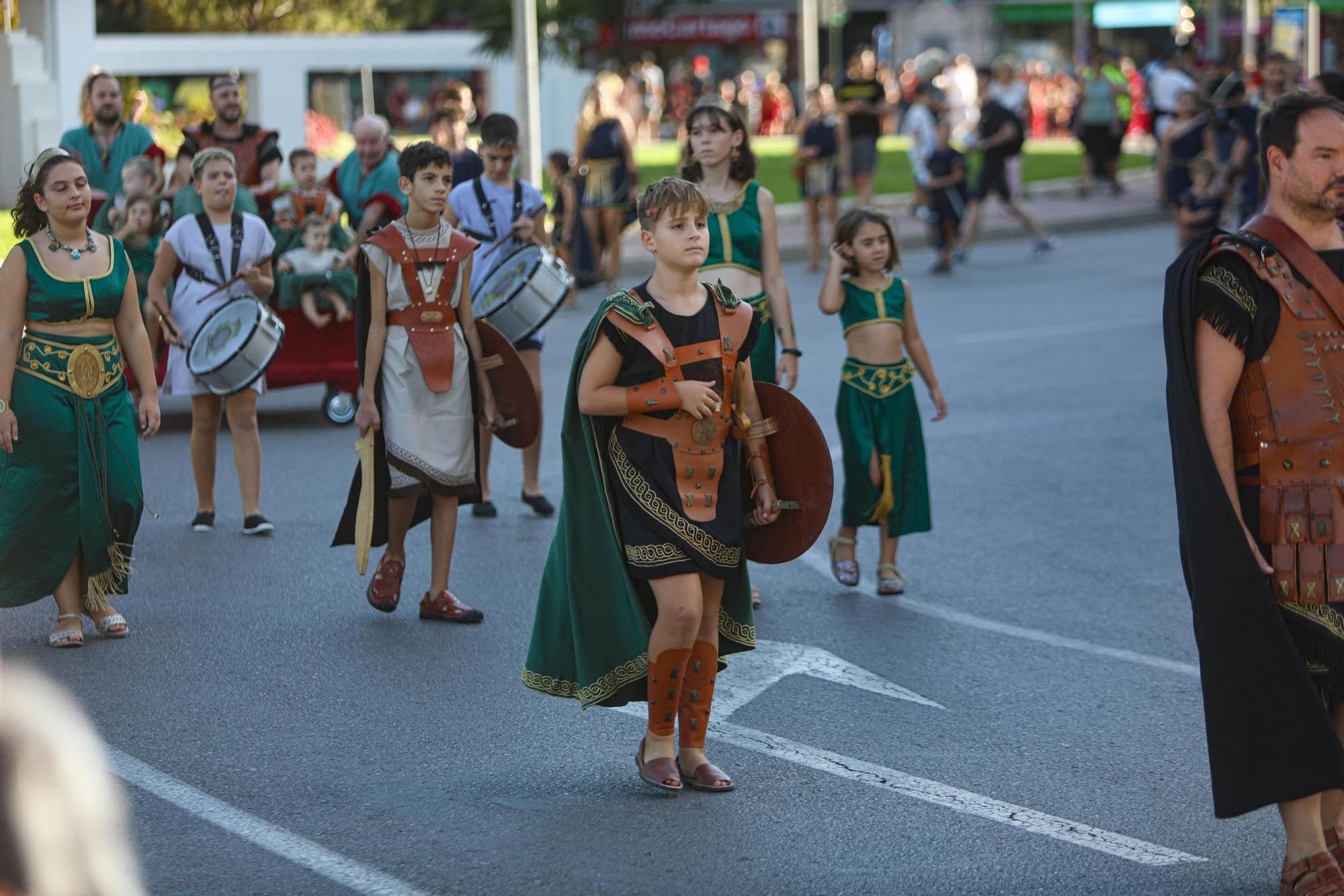 Las imágenes del desfile infantil de Carthagineses y Romanos 2023