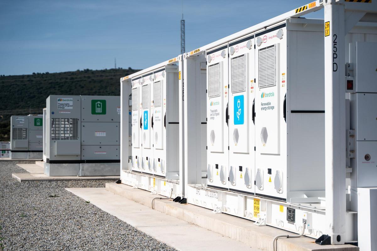 Fotogalería | Las imágenes del acto de inauguración de la mayor batería de almacenamiento de energía de España