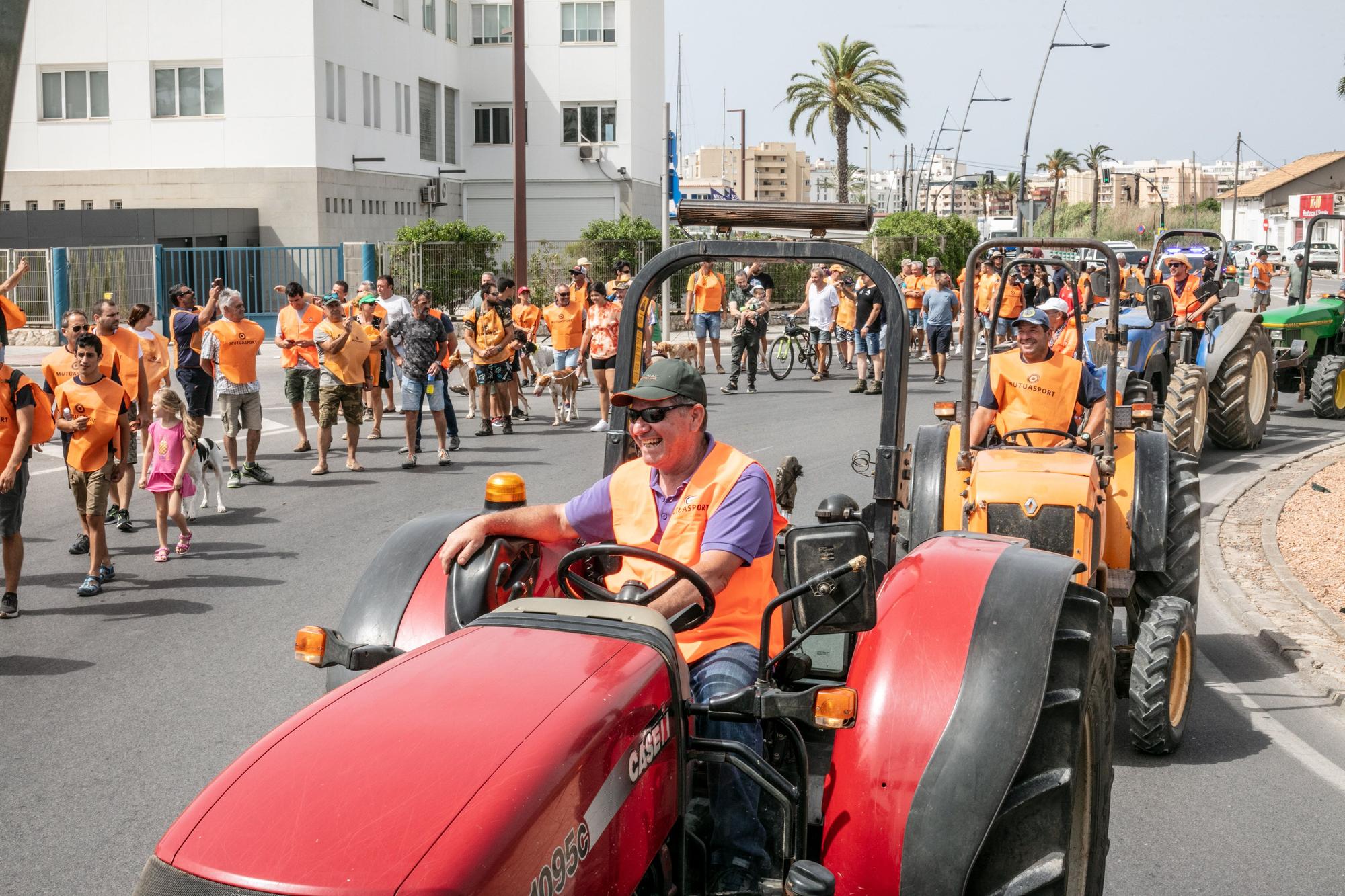 Unas 200 personas se manifiestan en Ibiza contra la nueva Ley de Bienestar Animal del Gobierno